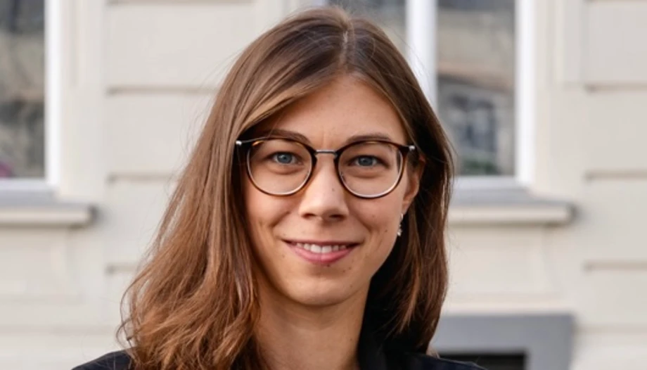 Dr. Anja Hoffmann